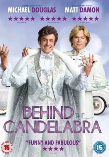 Detras del candelabro